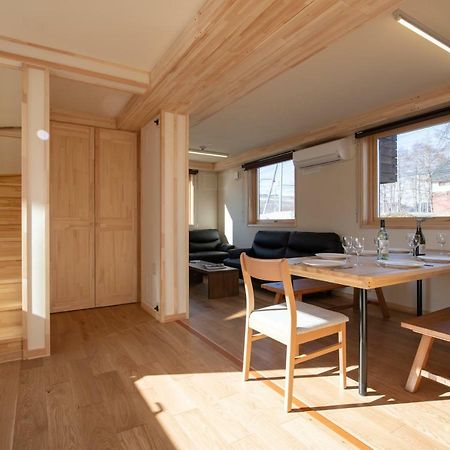Himawari Apartment Кучан Екстериор снимка